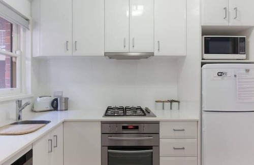West Perth Apartment | M4 Studio Apartment on Malcolm Street