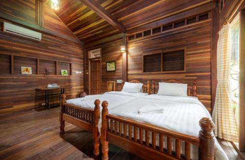 Ban Phe Hotel | Mac Garden Resort