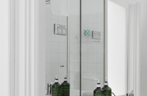 St Kilda Apartment | MAC St Kilda Acland St by Melbourne Apartment Collection