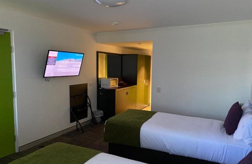 East Mackay Hotel | Mackay Oceanside Central Hotel Official
