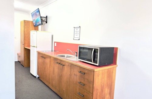 West Mackay Hotel | Mackay Resort Motel