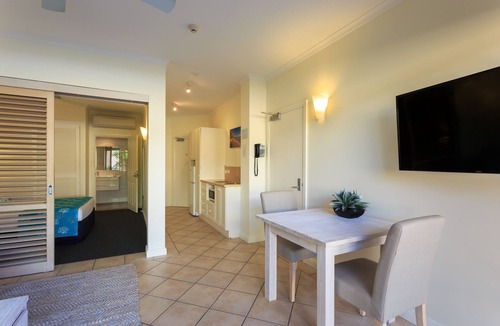 Port Douglas Apartment | Macrossan House