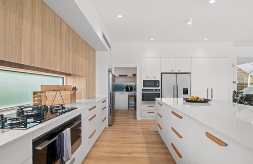 Copacabana House | MACSVIEW @ COPA | Accom Holidays