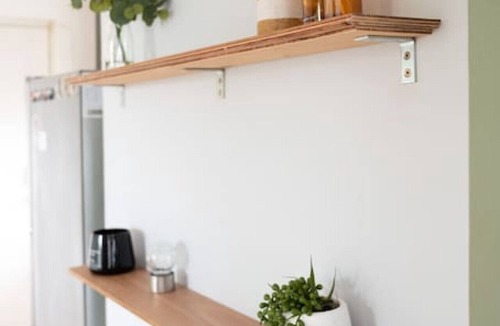 South Yarra Apartment | Maddox · MADDOX: 5min Walk to Train with Netflix & Parking