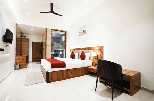 Thane West Hotel | Madhav Residency Hotel & Banquet, Kalyan, Mumbai