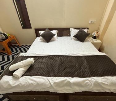 Naini House | madho kutumb hostel ganga