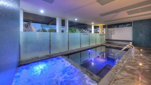 Horseshoe Bay Apartment | Maggies Beachfront Apartment 5