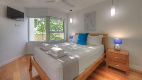 Horseshoe Bay Apartment | Maggies Beachfront Apartment 3