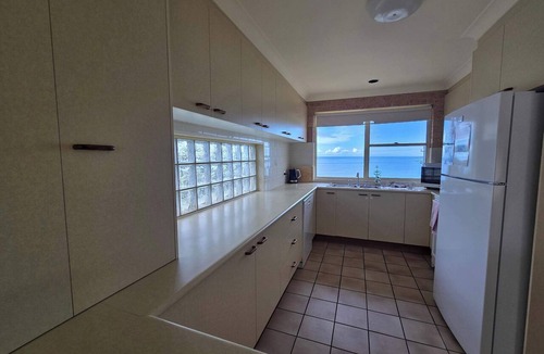 Mollymook Beach Apartment | Magnificent Outlook