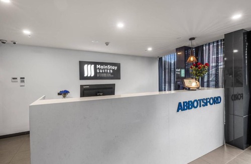 Abbotsford Hotel | MainStay Suites Abbotsford