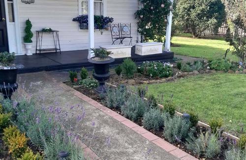 Exton House | Maison Blue -Self-contained accommodation Meander Valley - Deloraine