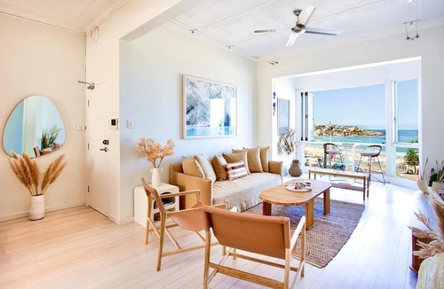 Bondi Beach Apartment | Majestic Beachfront