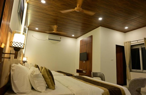 Inna Bed & Breakfast | Majestic Villa