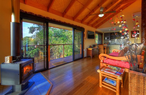 Balmoral Ridge Bed & Breakfast | Maleny Tropical Retreat Balinese B&B