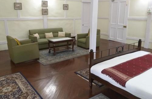 Dibrugarh Hotel | Mancotta Heritage Chang Bungalow