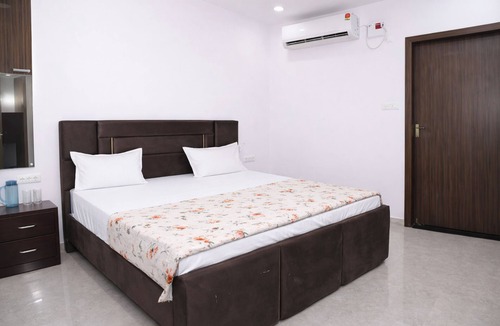 Vrindavan Hotel | Mandapam Stays