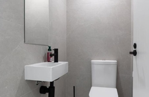 Morley Apartment | Mangini Apartments