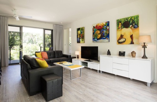 Craiglie Villa | "Mango Beach" Port Douglas Private Seaside Villa
