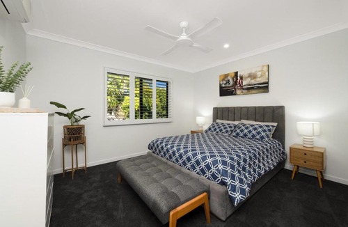Mundingburra House | Mango Tropical Stay