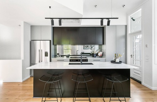 St Peters House | Manhattan Style 3 storey Luxury in St Peters