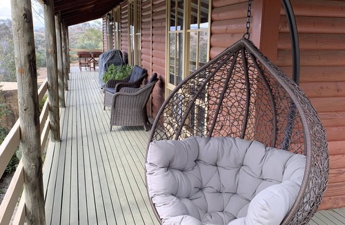 Mansfield House | Mansfield Colonial Cabin with Stunning Views