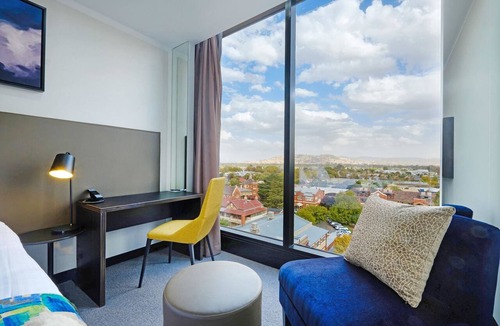 Albury Hotel | Mantra Albury Hotel