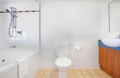 Urangan Hotel | Mantra Hervey Bay