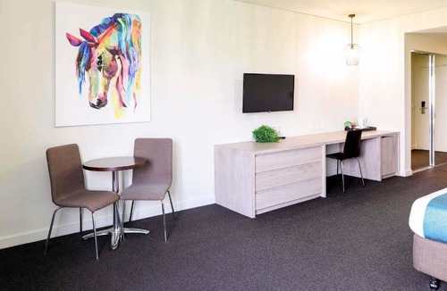 Melton South Hotel | Mantra Melbourne Melton