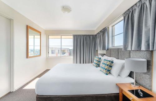Braddon Apartment | Mantra on Northbourne
