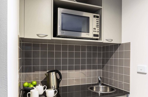 Chinatown Apartment | Mantra on Russell Melbourne