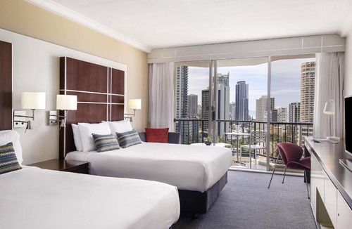 Surfers Paradise Hotel | Mantra on View