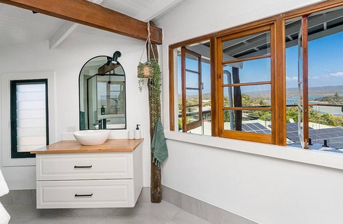 South Evans Head House | Manzara, 35 Pacific Crescent, Evans Head: 4 BR, 1 BA House in Evans Head, Sleeps 8