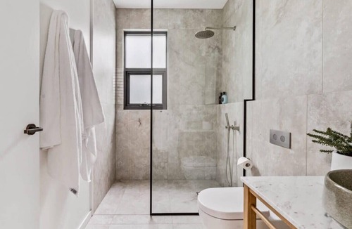 Berry House | Maple on Albert, Berry - by Linnaeus Collection