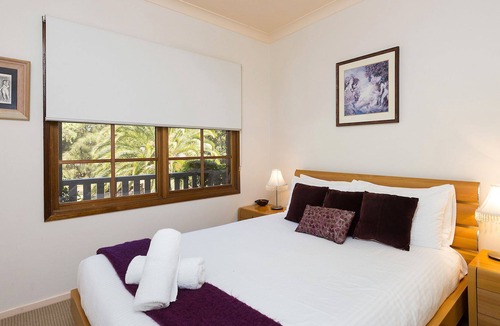 Broke House | Maranda Country Estate - 5 Bedroom House with Spa & Pool