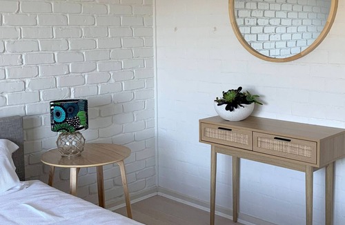 Central Coast Apartment | Margie's Place. Very Short Stroll to Beautiful Macmasters Beach