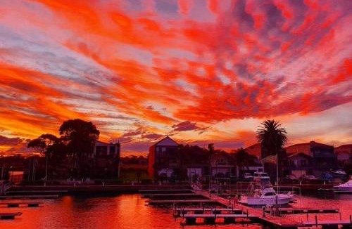 Patterson Lakes Apartment | Marina Magic Getaways - Your Waterfront Retreat