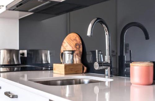 Bellerive Apartment | Marina View Apartment