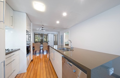 Airlie Beach Apartment | Marina Waterfront Living at Port of Airlie