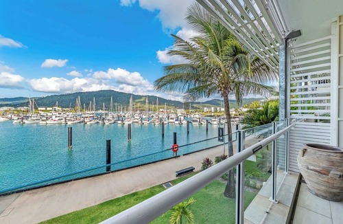 Airlie Beach Apartment | Marina Waterfront Living at Port of Airlie