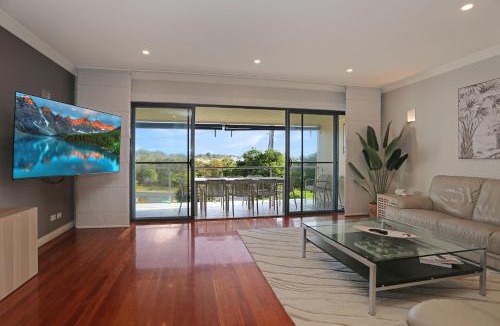 Hawks Nest House | Mariners Mark 7