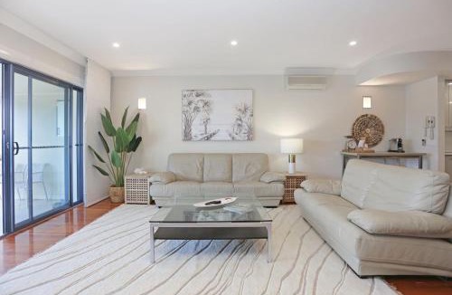 Hawks Nest House | Mariners Mark 7