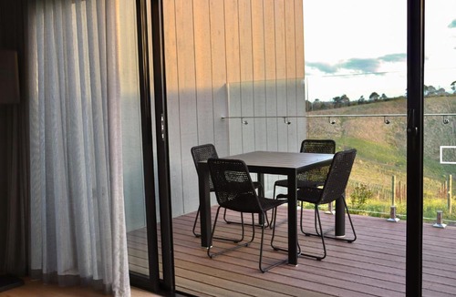 Mickleham Hotel | Marnong Estate