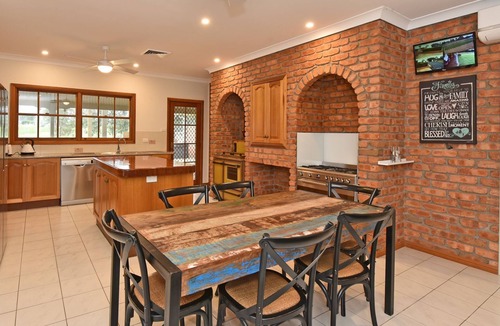 Pokolbin House | Marrowbone Mountain Views