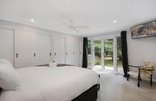 Bright House | Marshmallow Retreat and Studio