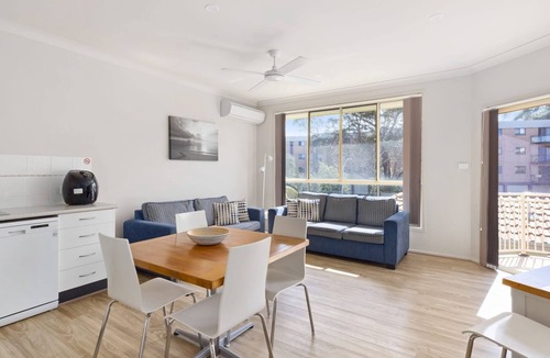 Nelson Bay Apartment | Martys Little Beach No 14
