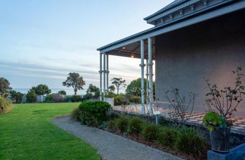 Williamstown House | Mary MacKillop Spirituality Centre, St Joseph's by the sea