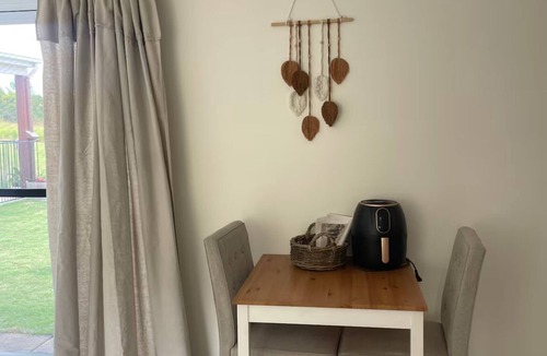 Lagoon Pocket Apartment | Mary Valley Magic -Noosa & Rainbow beach base, hinterland views, country quiet