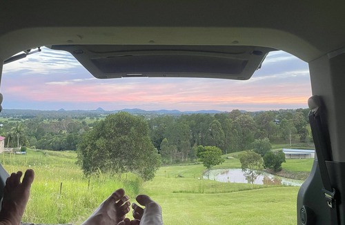 Lagoon Pocket Apartment | Mary Valley Magic -Noosa & Rainbow beach base, hinterland views, country quiet