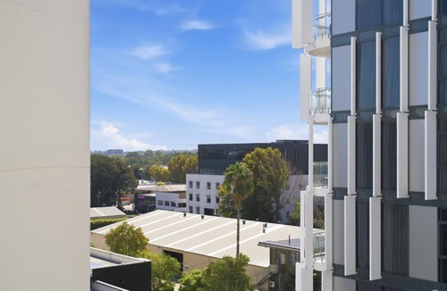Mascot Apartment | Mascot 1BR Easy Access to CBD & Airport