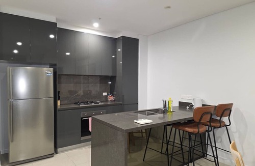 Mascot Apartment | Mascot 2 beds 13 Close to station easy to anywhere